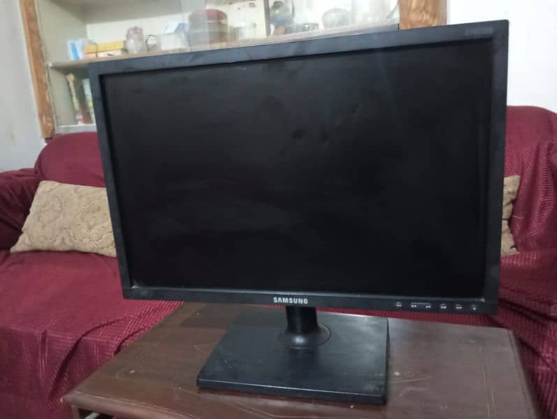 Samsung Lcd 19" Inch For Office and Home 2