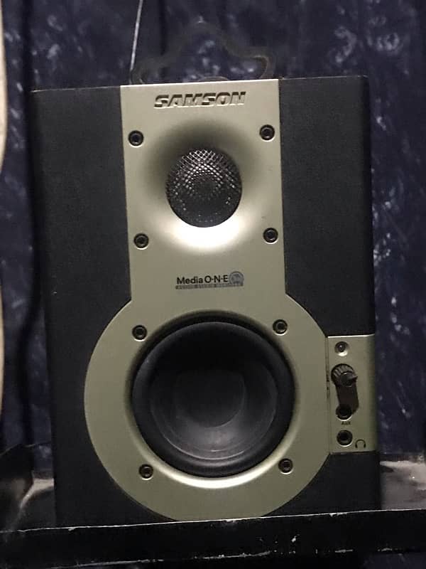 studio monitors samson 3.5 pair 0