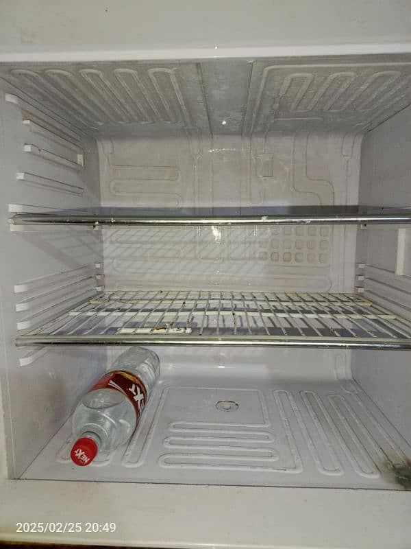 Fridge for sale 3