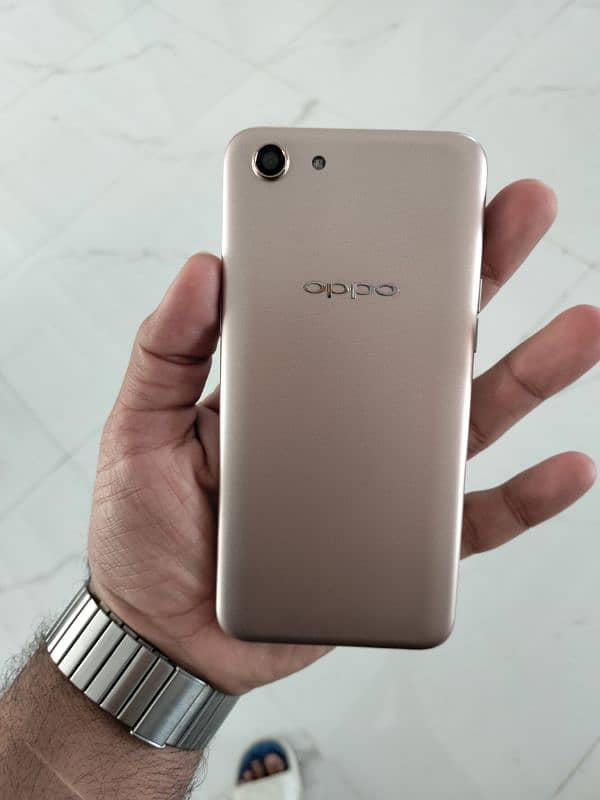 oppo A83 4