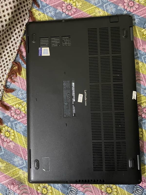 Dell Latitude 5400 1