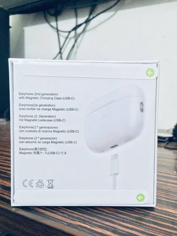 ORIGINAL EARPODS PRO 2  WIRELESS CHARGER 2