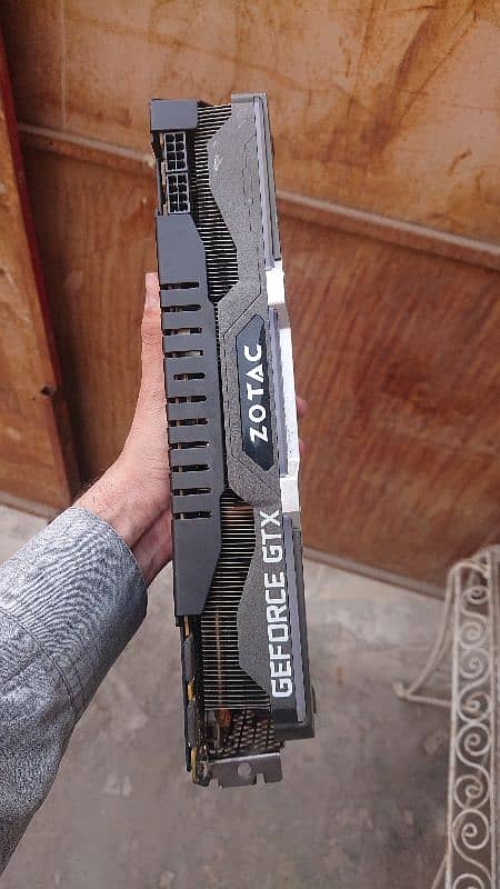 Nvidia GeForce GTX 1080ti Zotac Amp 11gb 3