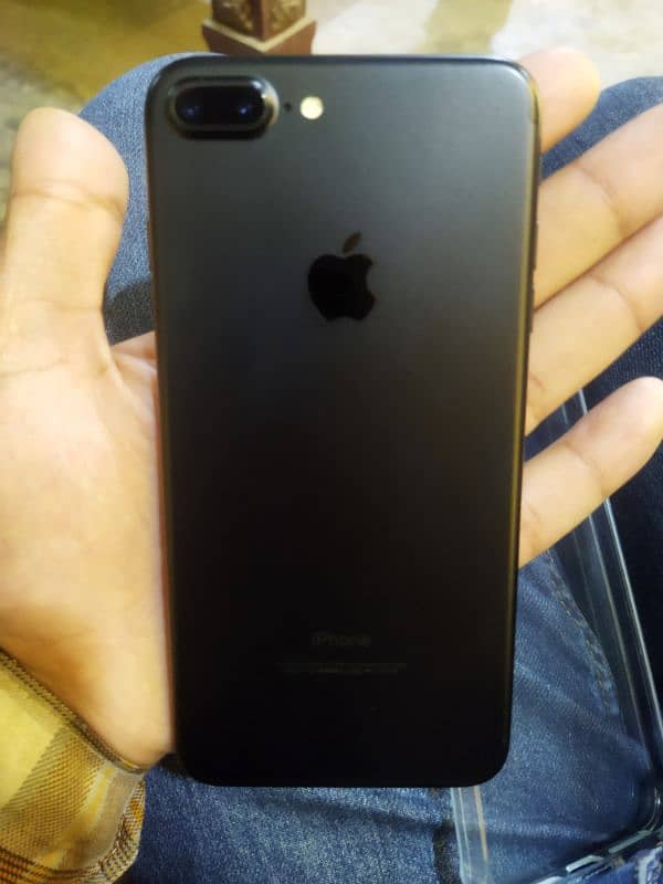 I phone 7plus non PTA 1