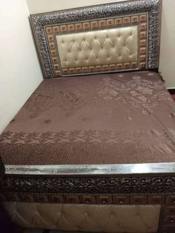 wooden bed 1