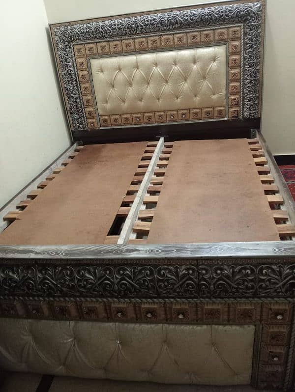 wooden bed 4