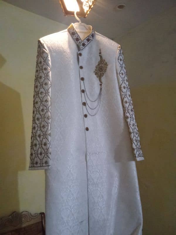 New Sherwani with Kulla For Sale 3