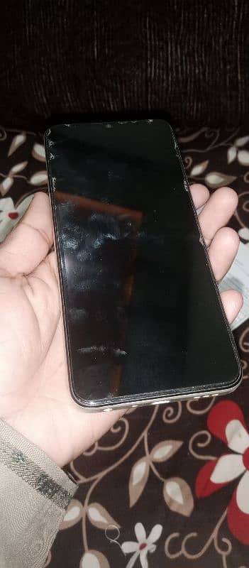 oppo a38 with box 10by10 condition all ok 1