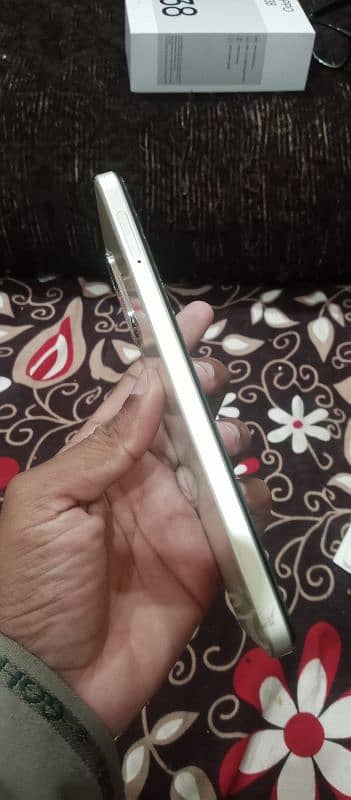 oppo a38 with box 10by10 condition all ok 3