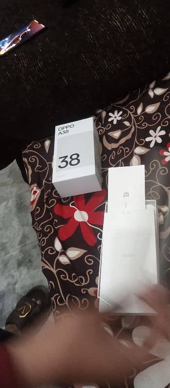 oppo a38 with box 10by10 condition all ok 7