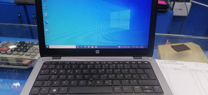 HP 820 G1 2