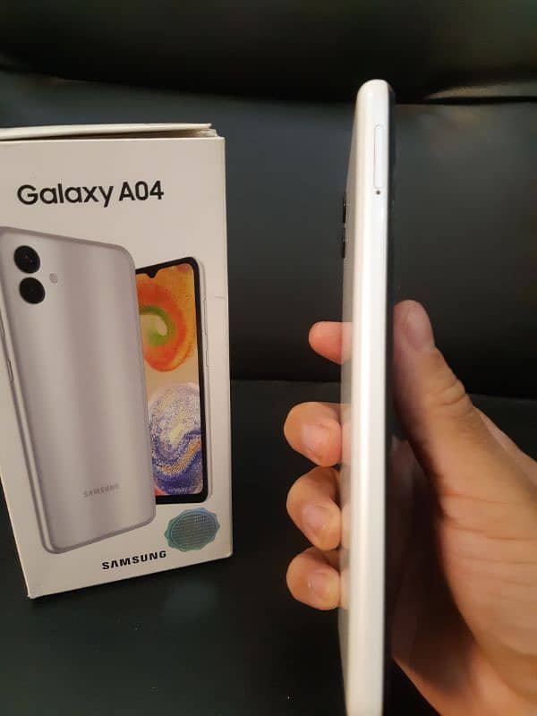 samsung galaxy A04 3gb/32gb PTA approved 4month warranty 1