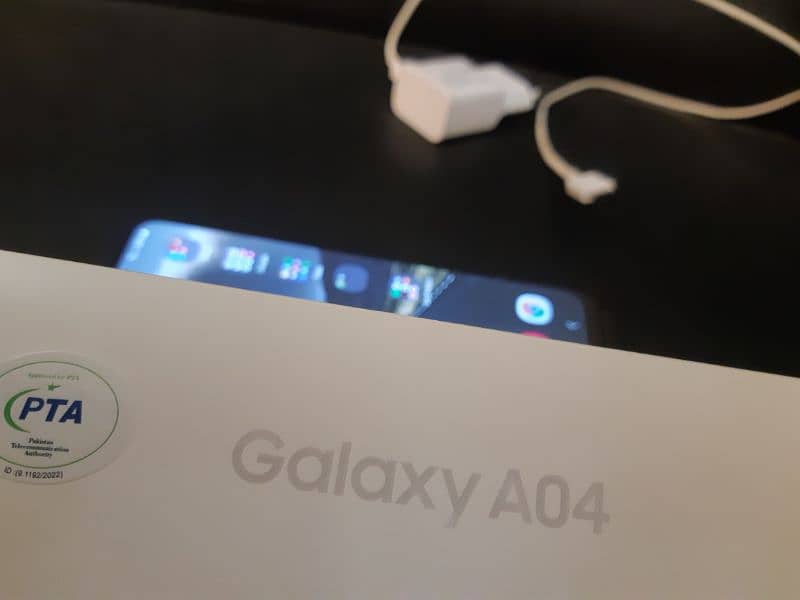 samsung galaxy A04 3gb/32gb PTA approved 4month warranty 3