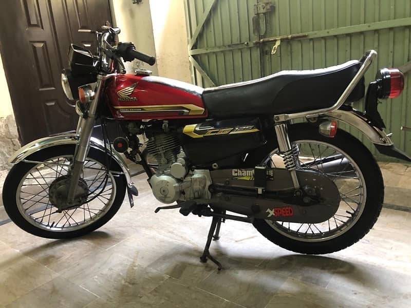 urgent sale Honda 125 special edition 03201808800 10