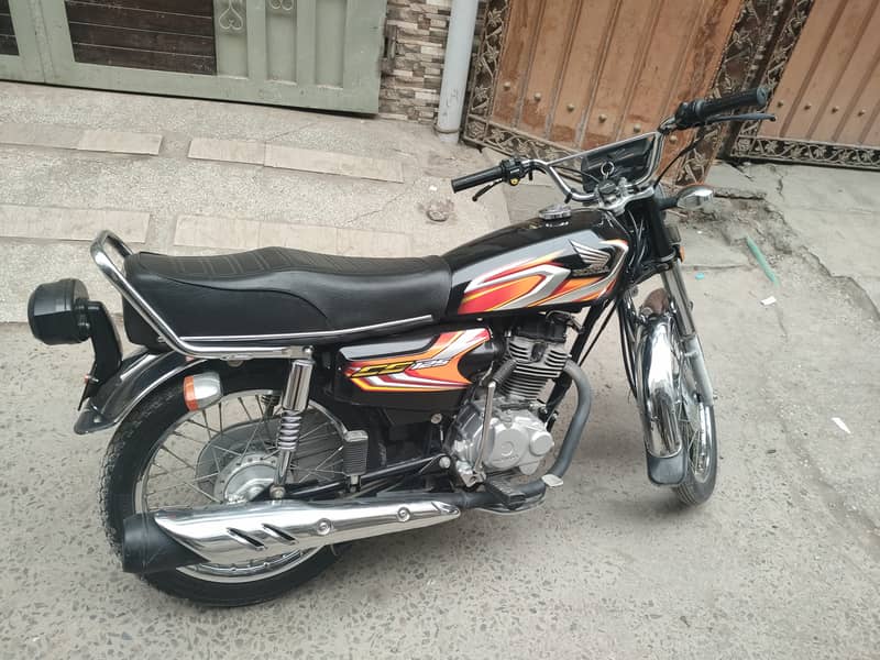 honda 125cc WhatsApp no(03204347241) 1