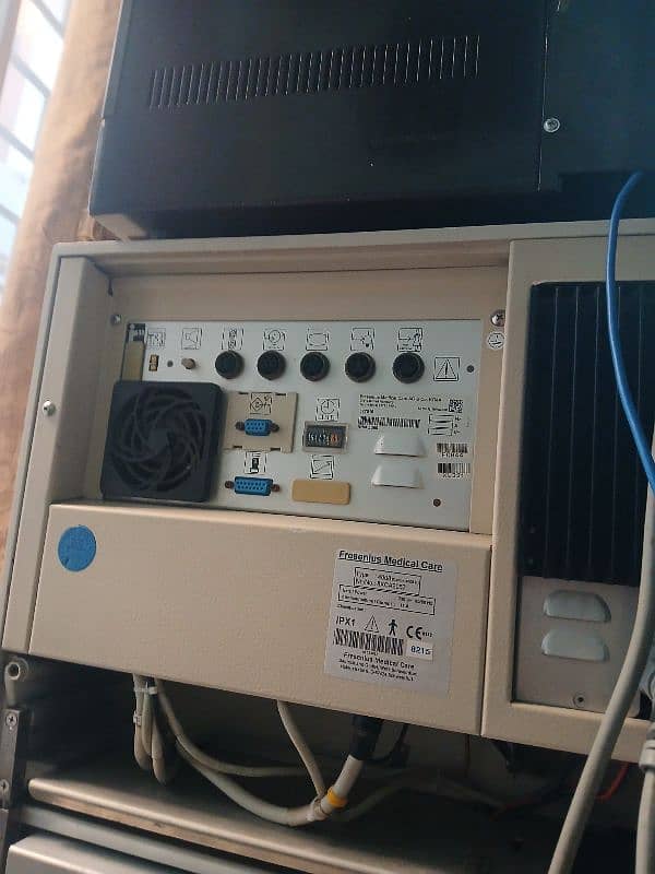 Dialysis machine 3