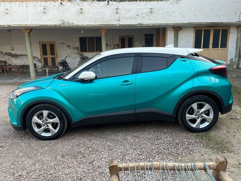 Toyota C-HR 2018 4