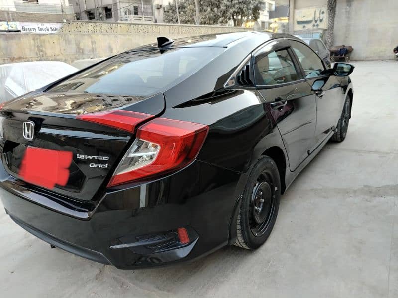 Honda Civic Oriel 2021 4