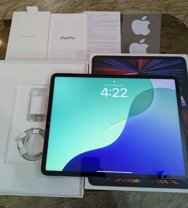 iPad Pro 12.9 5th Gen M1 Chip Complete Box 12