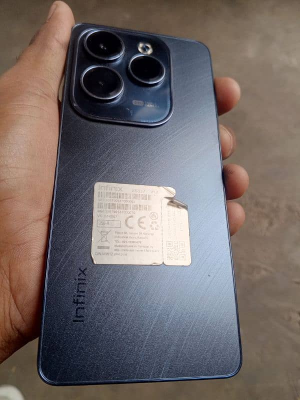 Infinix hot 40pro 8+8/256gb 3