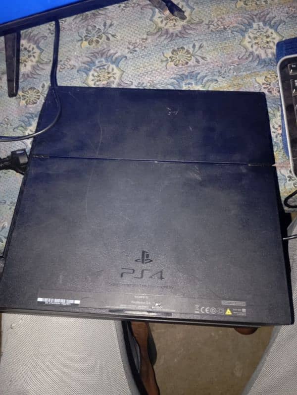 PS4 fat 500gb with 1 new controller 6