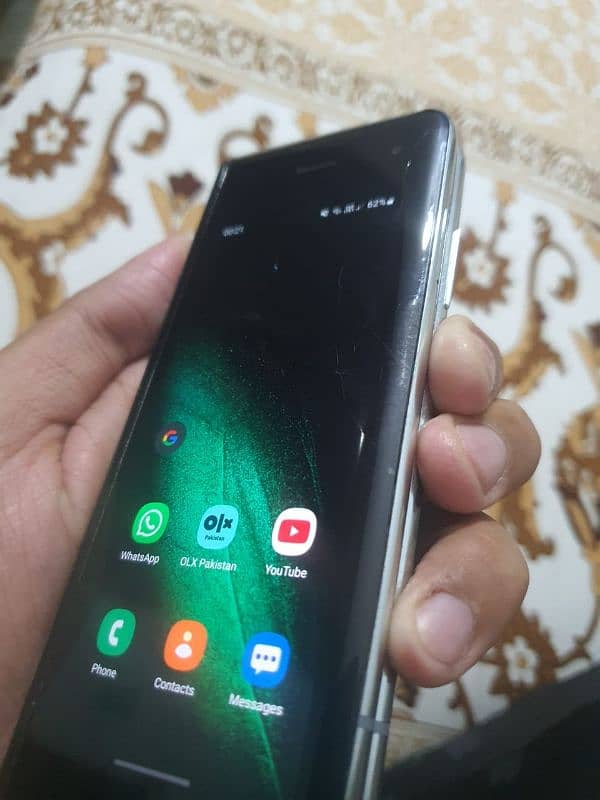 Samsung Galaxy Z Fold 1 Official 9