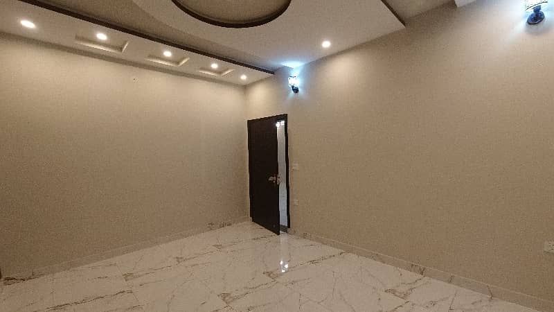 Beautifully Constructed House Is Available For Sale In Bismillah Housing Scheme 20