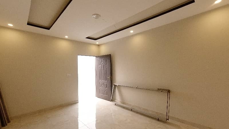 Beautifully Constructed House Is Available For Sale In Bismillah Housing Scheme 26