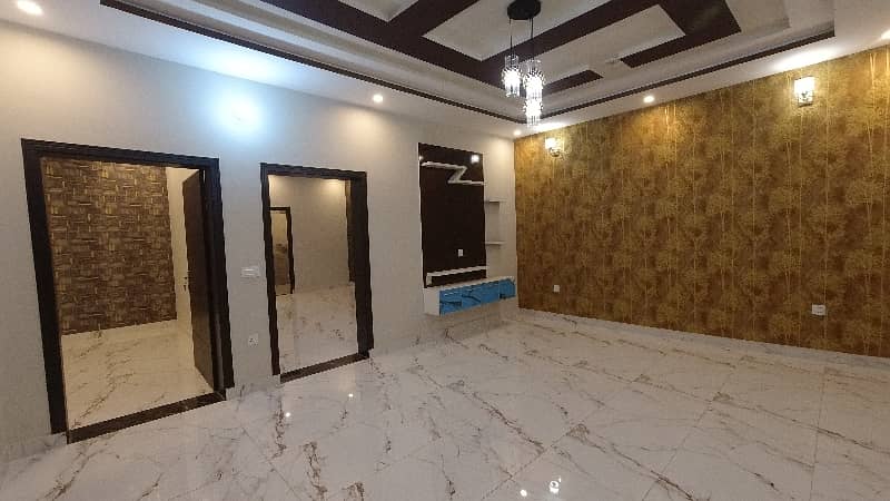 Beautifully Constructed House Is Available For Sale In Bismillah Housing Scheme 32