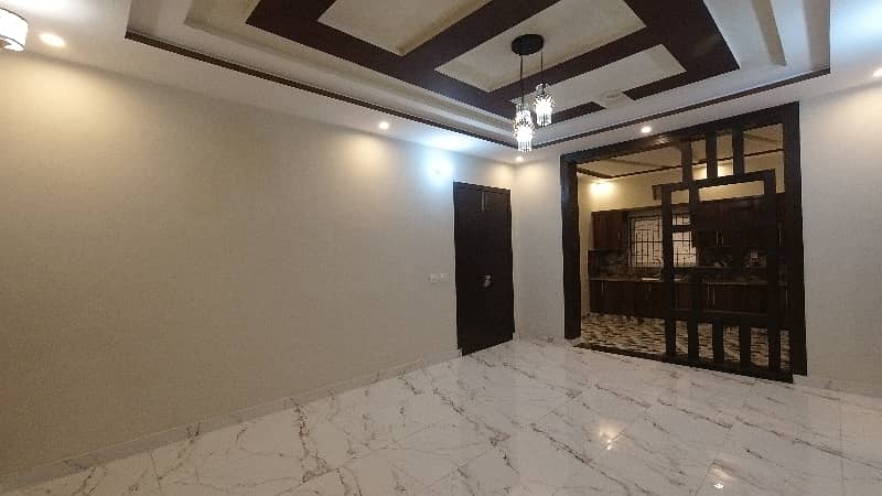 Beautifully Constructed House Is Available For Sale In Bismillah Housing Scheme 33