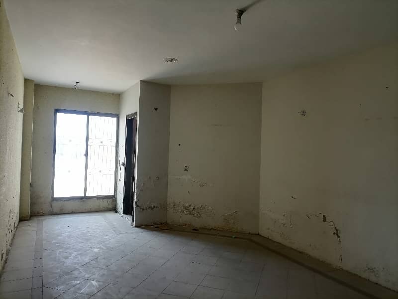 1 Bhk Flat For Rent In Gulberg Lahore 2