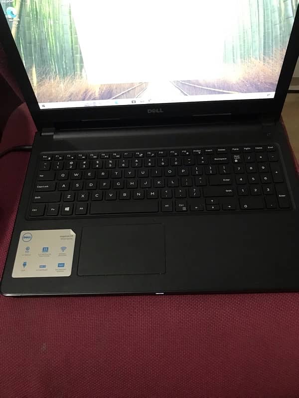 Intel Core i5-7th Generation/8gb ram Ddr4/1tb hdd/15.6 Touch Display 7