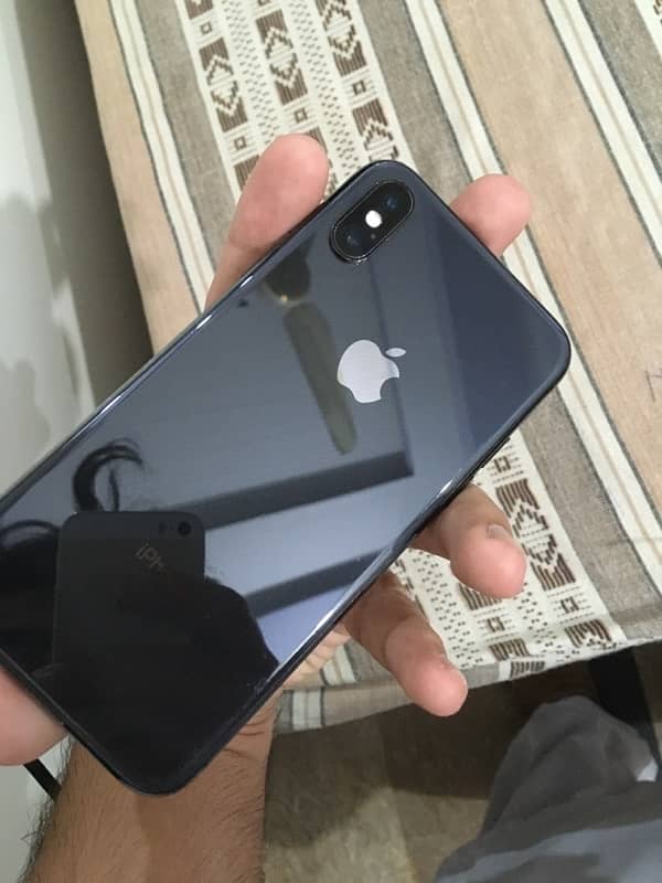 I phone x/pta approved / 256gb 6