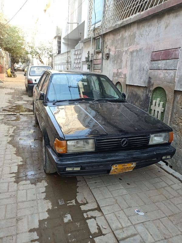 Nissan Sunny 1989 4