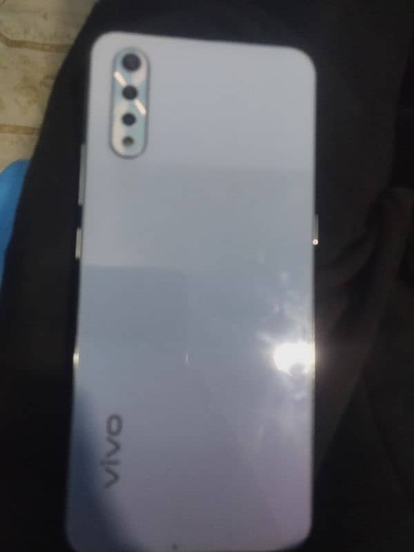 vivo s1 all okay 4 gb ram 128 gb ROM panal mea shared hea bss 2