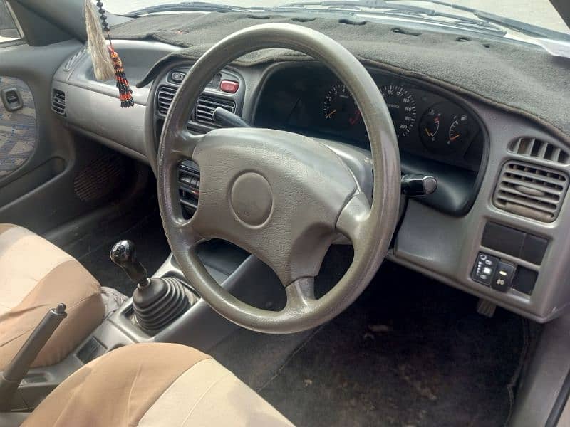 Suzuki Baleno 2004 3