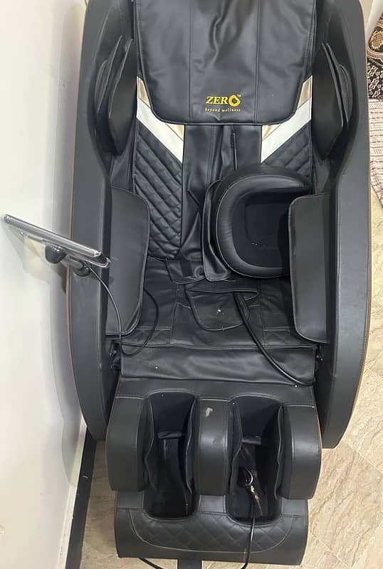 Massage chair zero u classic brand new condition 5