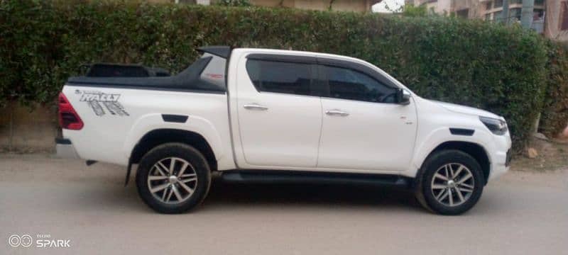 Toyota Hilux 2018 6