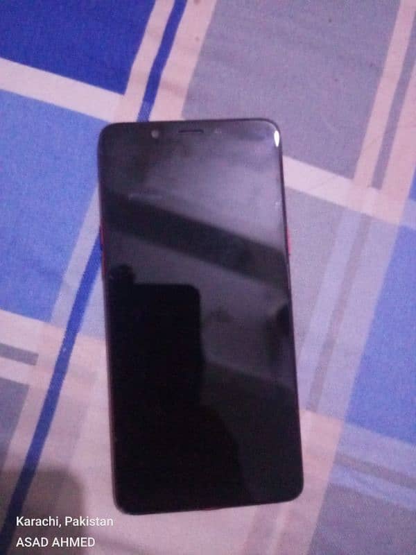 Oppo F7 Youth 0