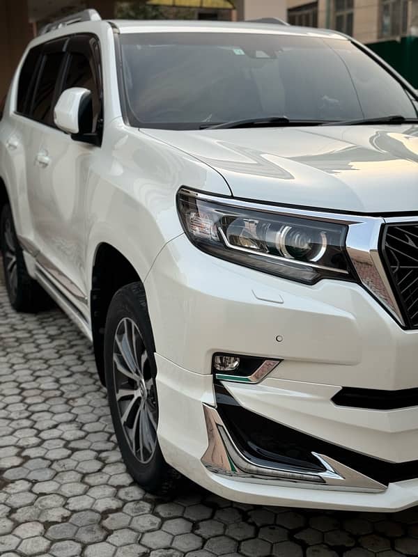 Toyota Prado 2018 1