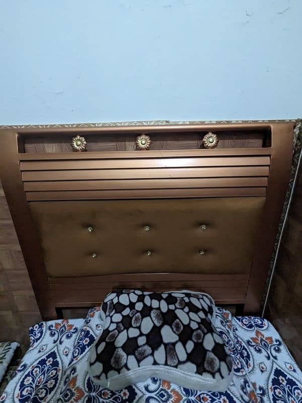 single airon bed like a new 1