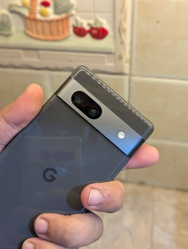 Google Pixel 7a 5