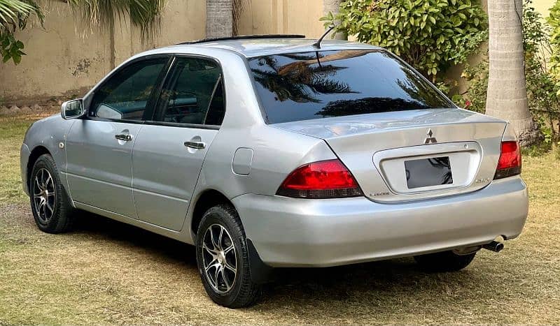 Mitsubishi Lancer GLX SR Automatic 1.6 2005 9