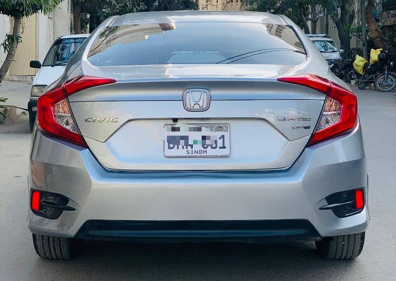 Honda Civic Oriel 2018 3