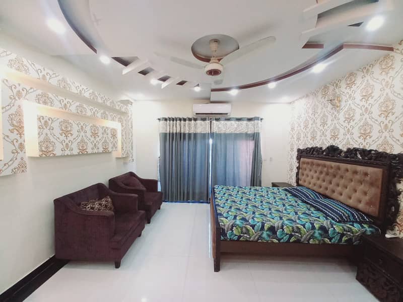 Corner luxury furnished Kanal house available for rent in phase 3 bahria town Rawalpindi. 18