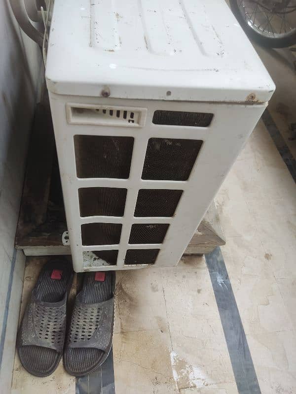 Gree 1 Ton inverter split AC 3