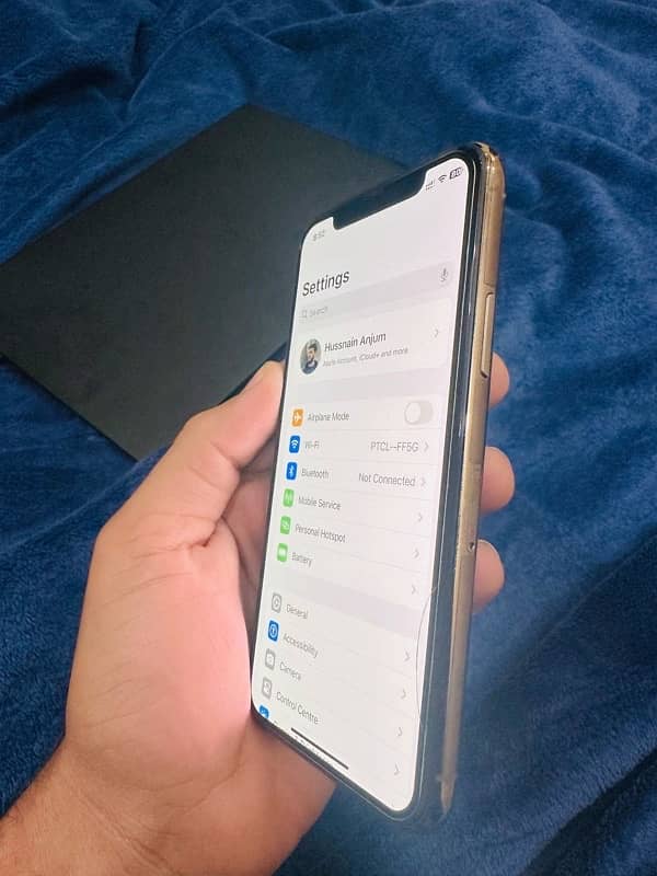 iphone 11 pro PTA Approved 4