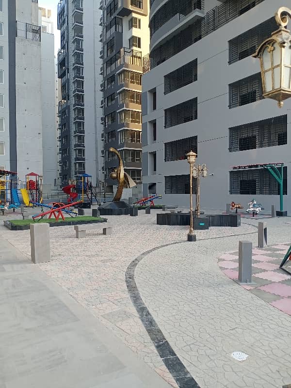 A 2000 Square Feet Flat Has Landed On Market In Gulshan-e-Iqbal - Block 10-A Of Karachi 2