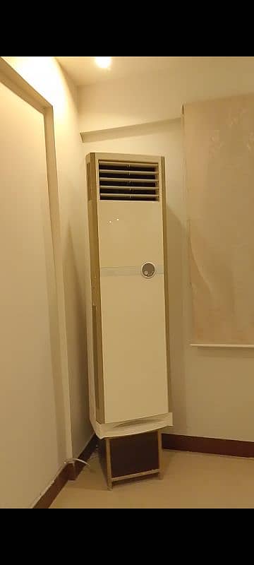 Gree Floor Stand Ac 1