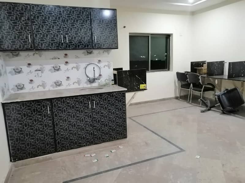 350 Square Feet Office In Model Town Link Road 4